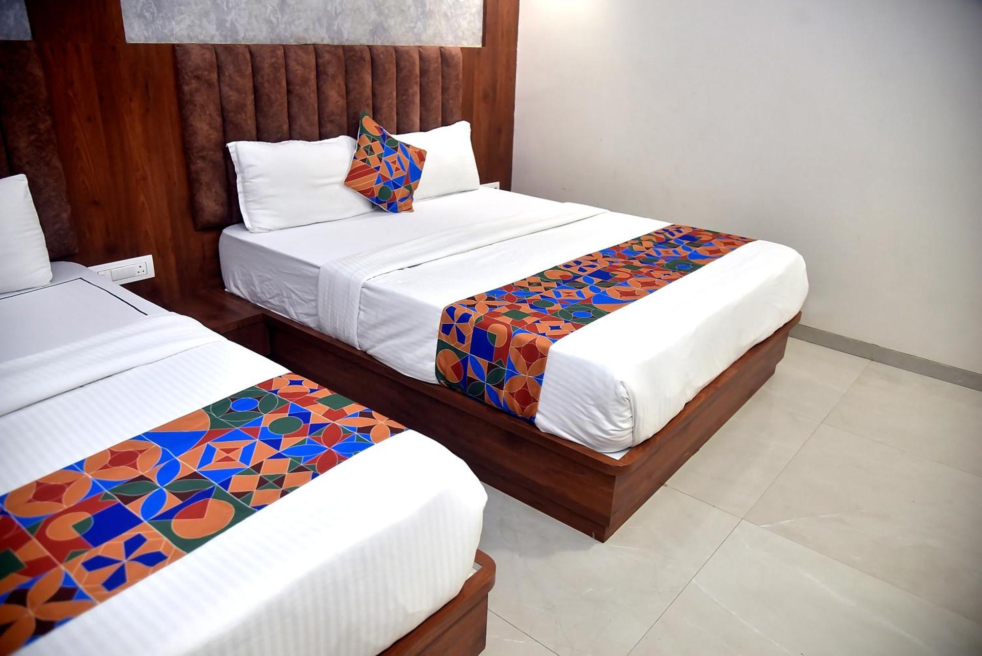 Hotel Pride Inn Near Mumbai Airport T2 — Photos 2